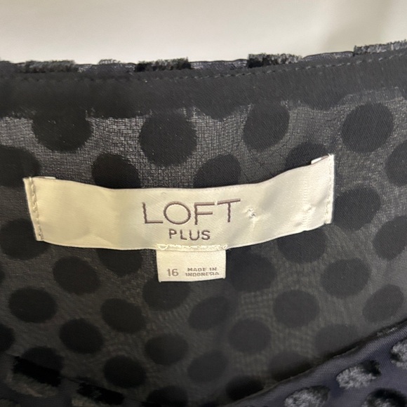 LOFT Black Textured Velvet Tank - Picture 2 of 4